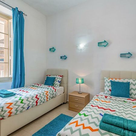 Traditional Maltese Townhouse Hotel Sliema Ngoại thất bức ảnh